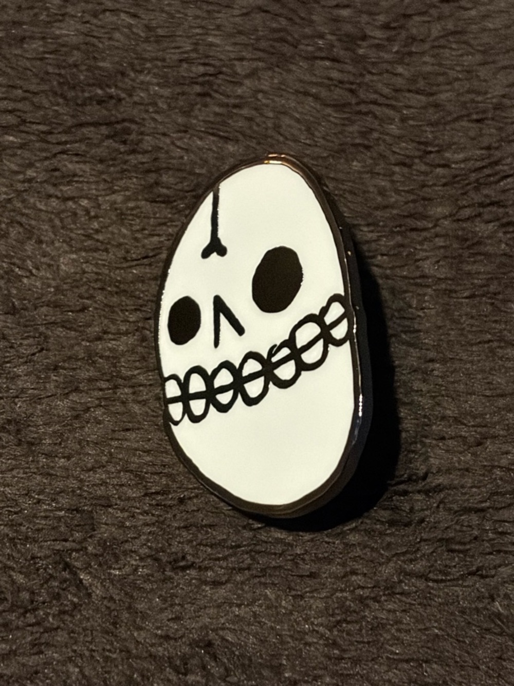 Oval Skull Metal Enamel Pin